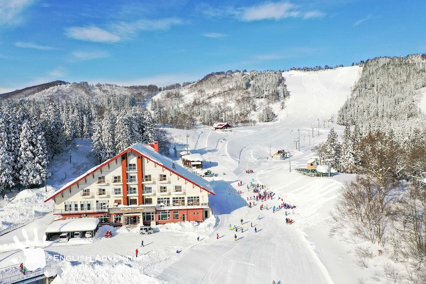 Lodge_Slope_snow_sm.jpeg